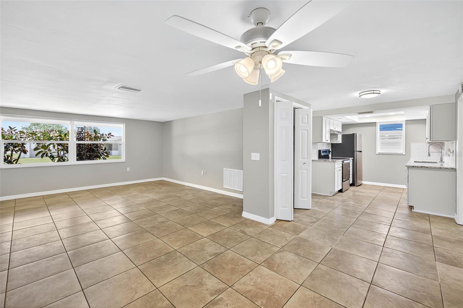 Image 11 of 43 For 5321 Sparrow Drive