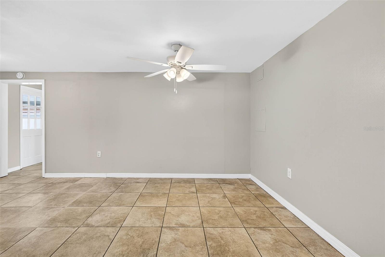 Image 18 of 43 For 5321 Sparrow Drive