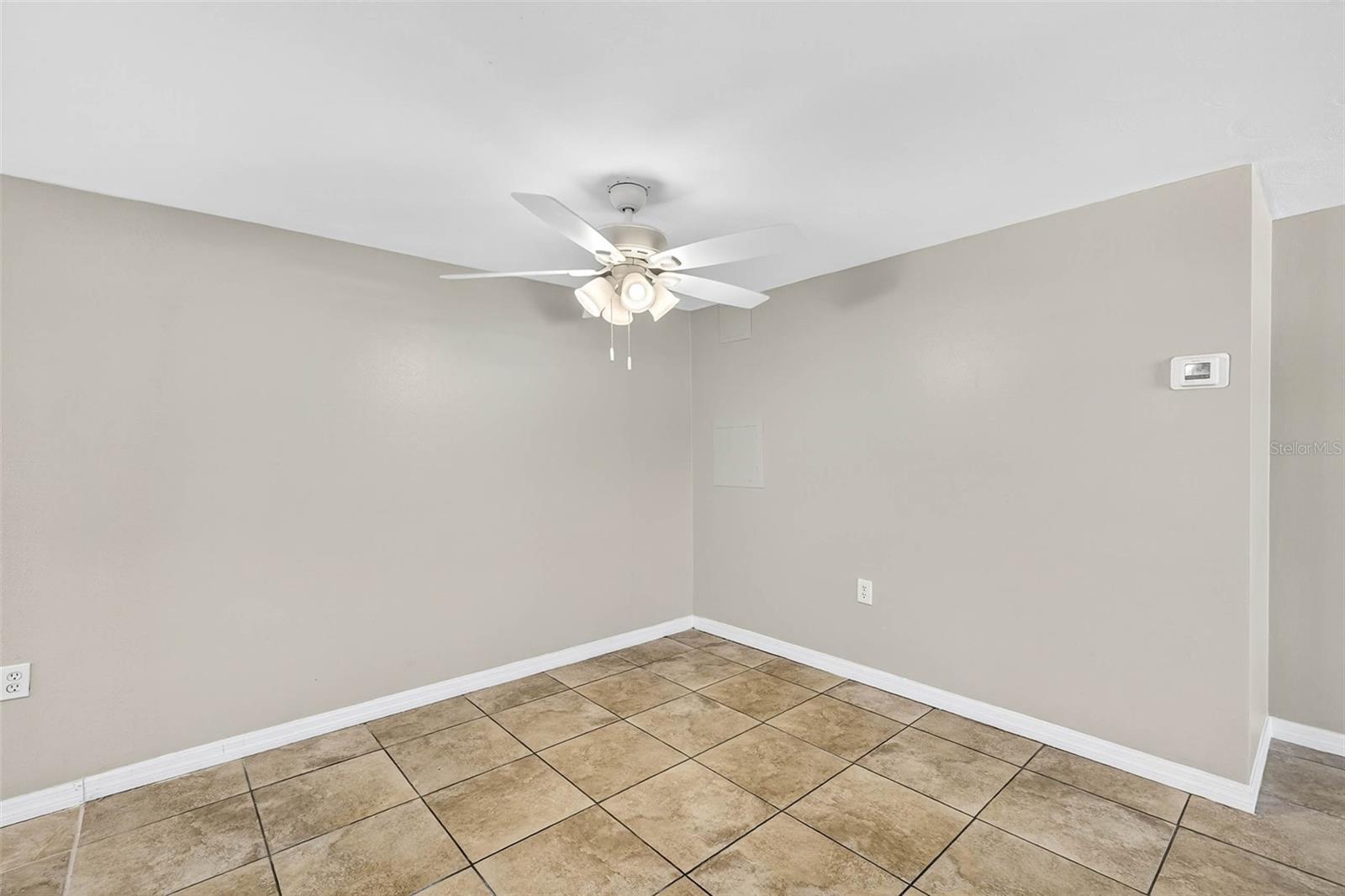 Image 19 of 43 For 5321 Sparrow Drive