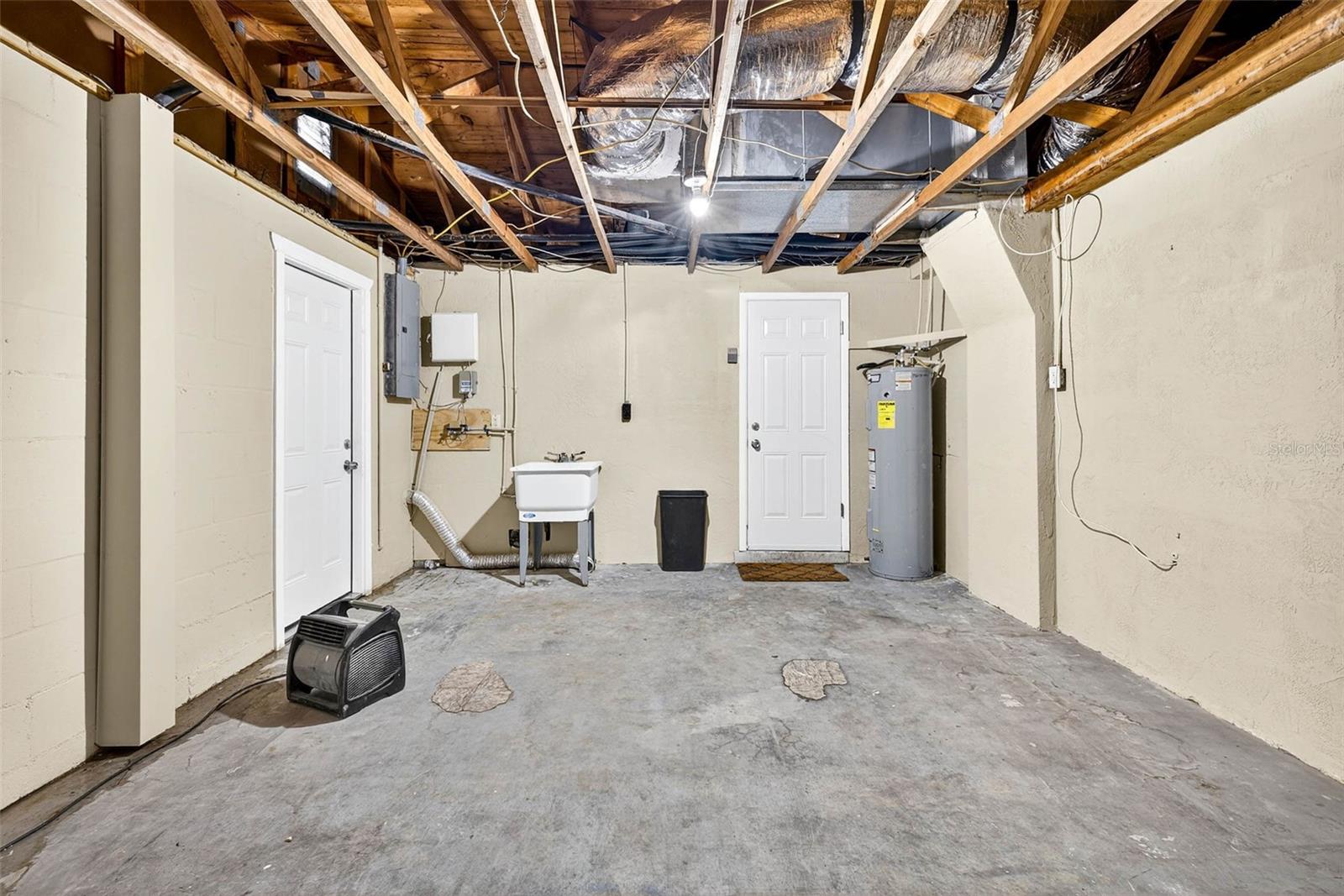 Image 30 of 43 For 5321 Sparrow Drive
