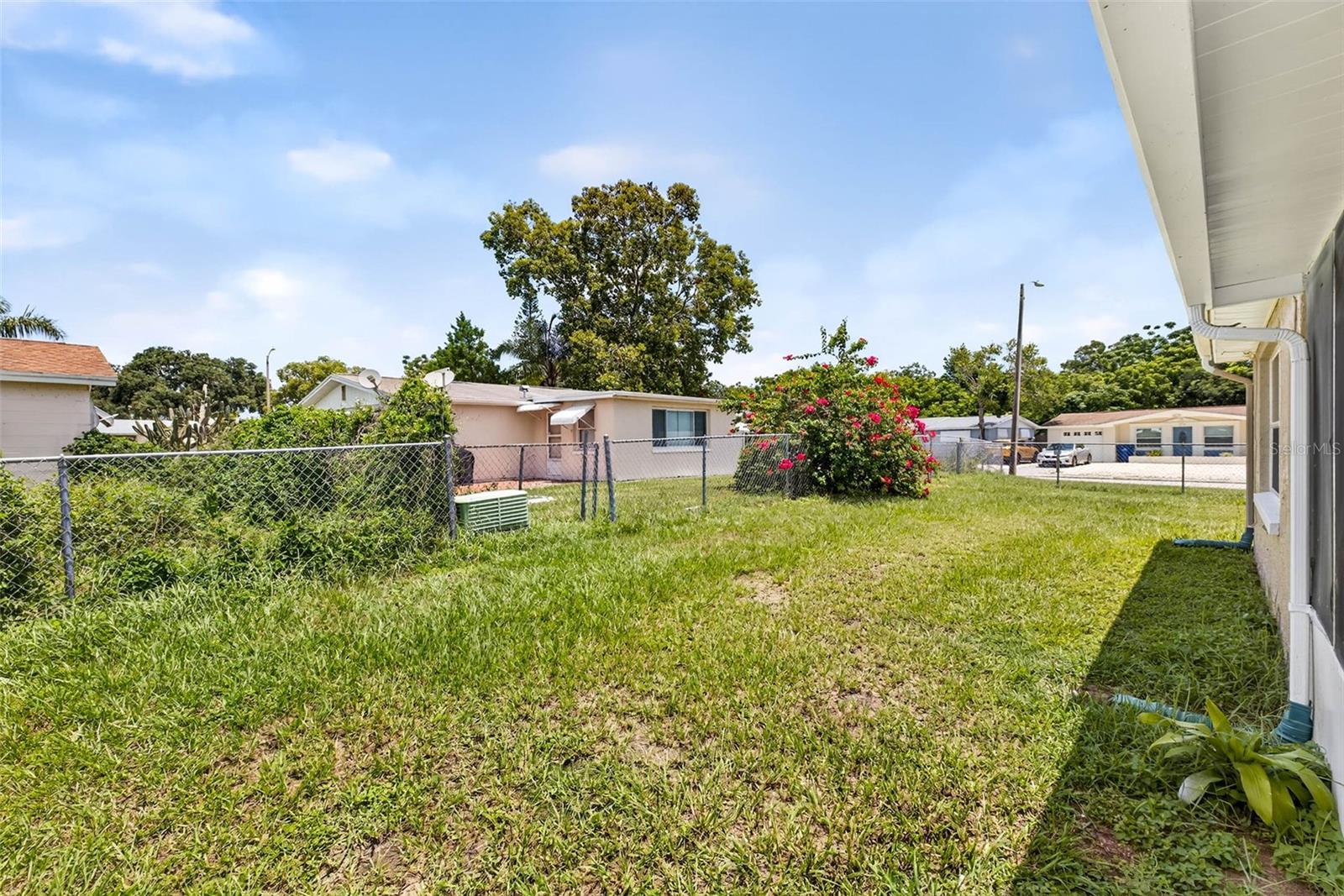 Image 34 of 43 For 5321 Sparrow Drive