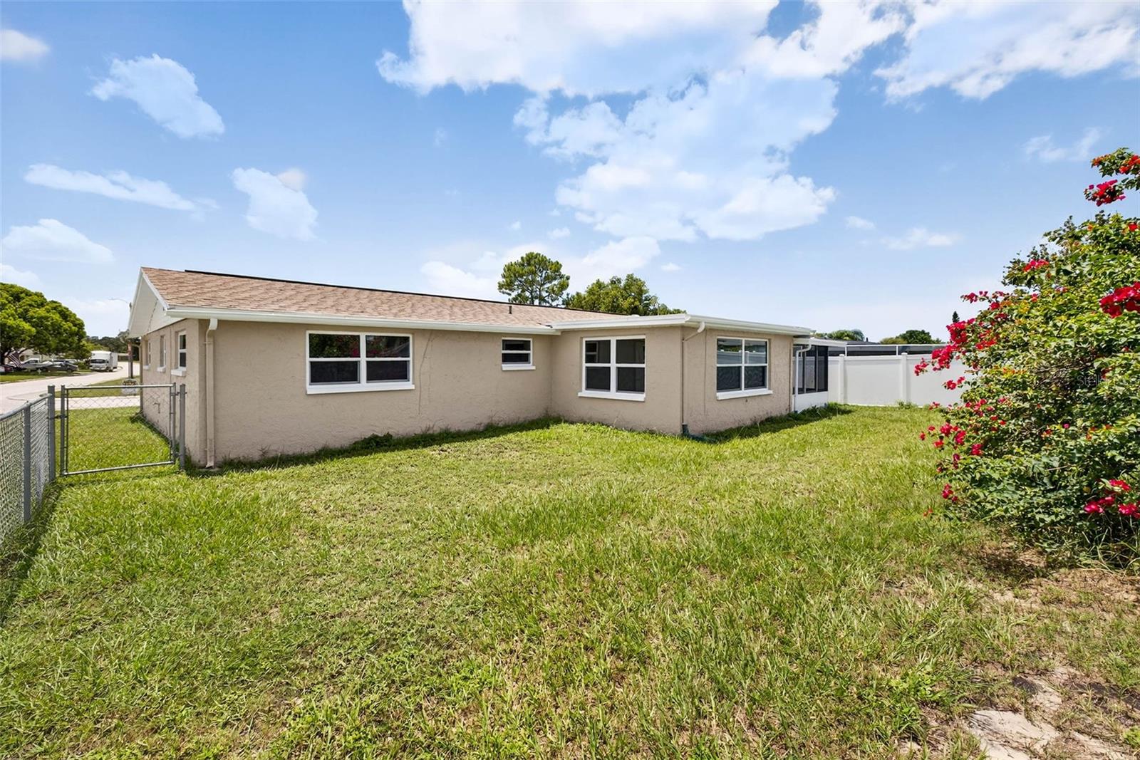 Image 36 of 43 For 5321 Sparrow Drive