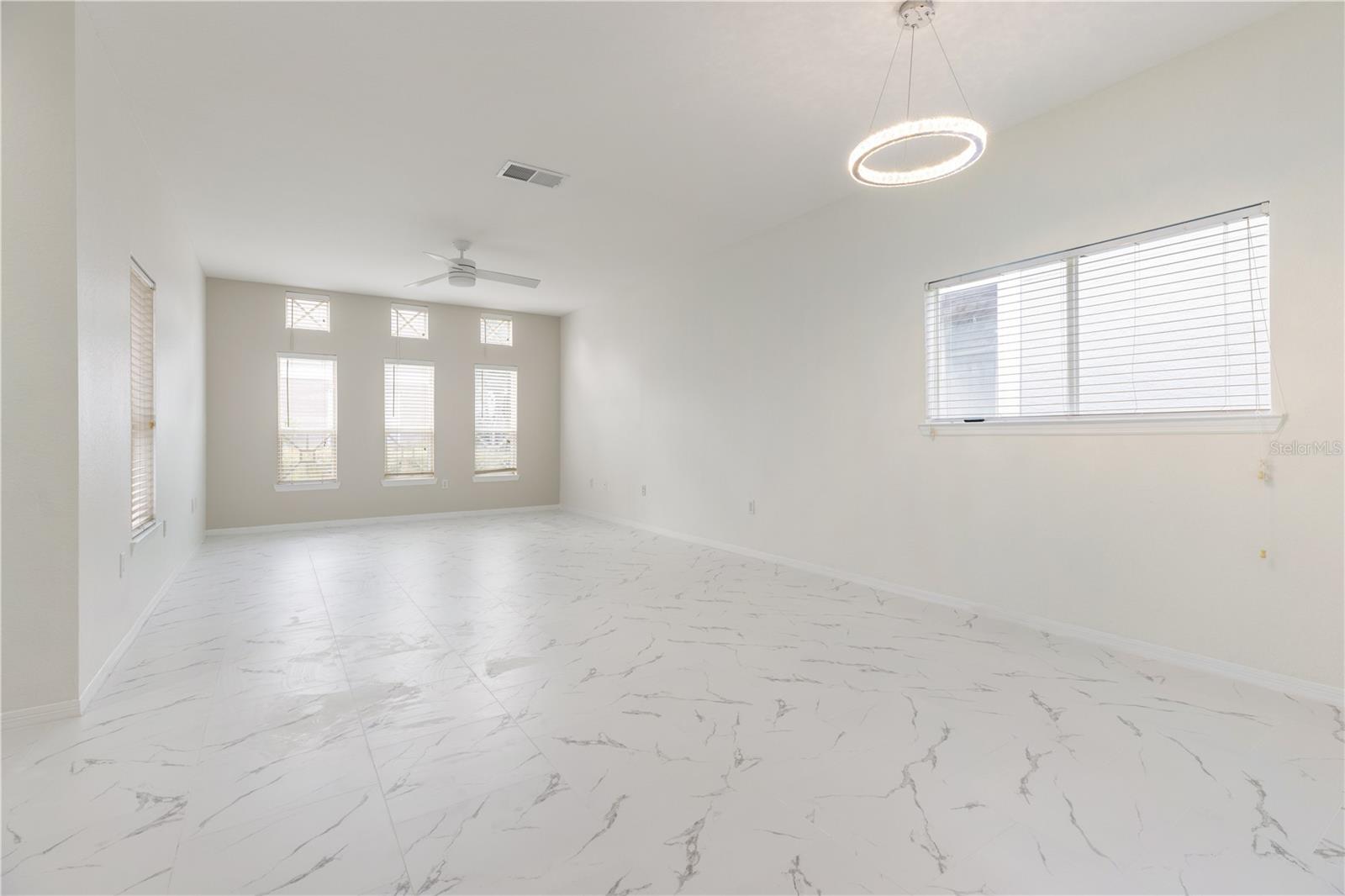 Image 16 of 25 For 4004 Bangalow Palm Court