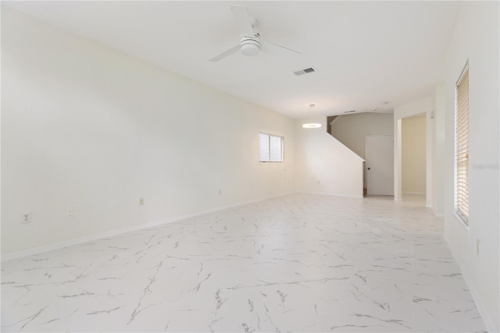 Image 23 of 25 For 4004 Bangalow Palm Court