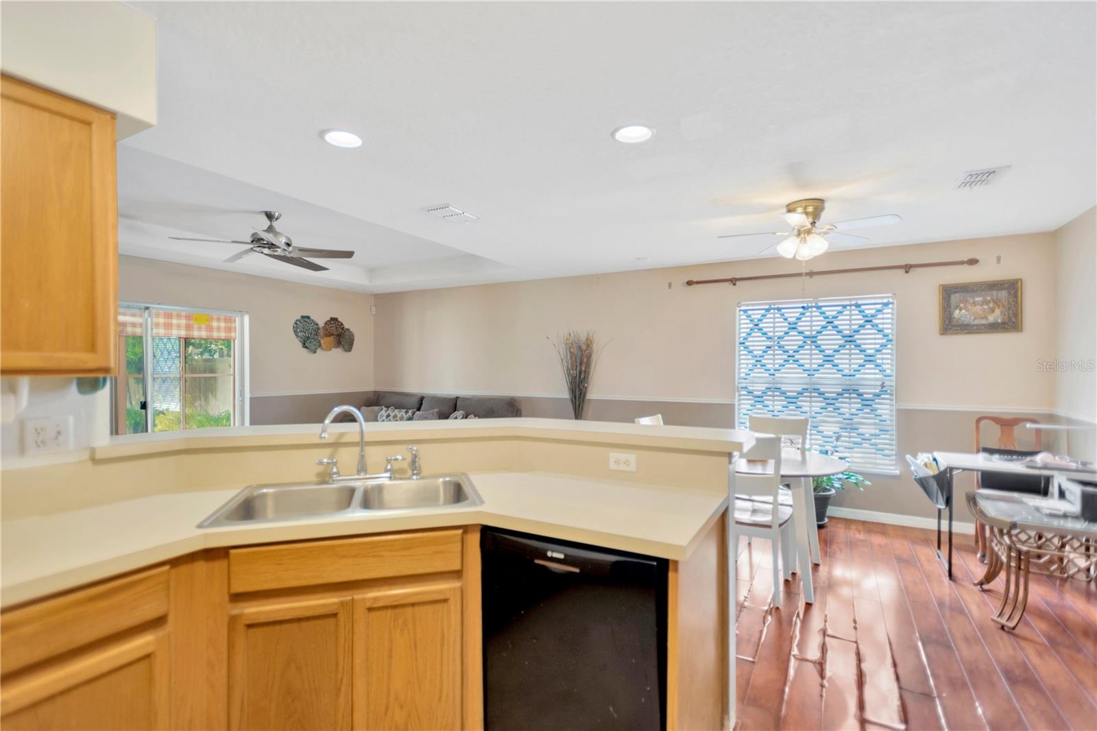 Image 15 of 33 For 1847 Casco Street