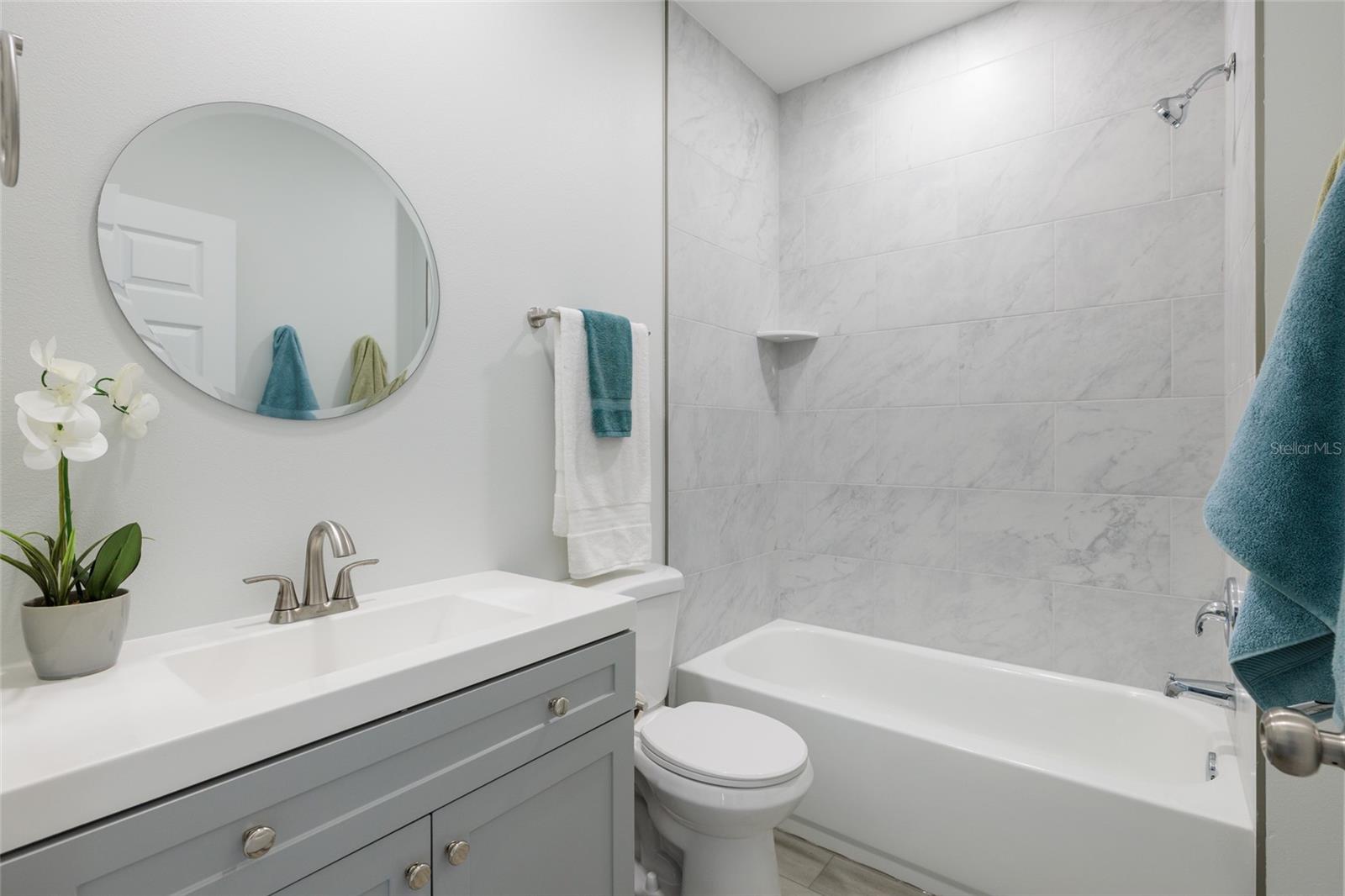 Listing photo id 18 for 13117 4th Street E