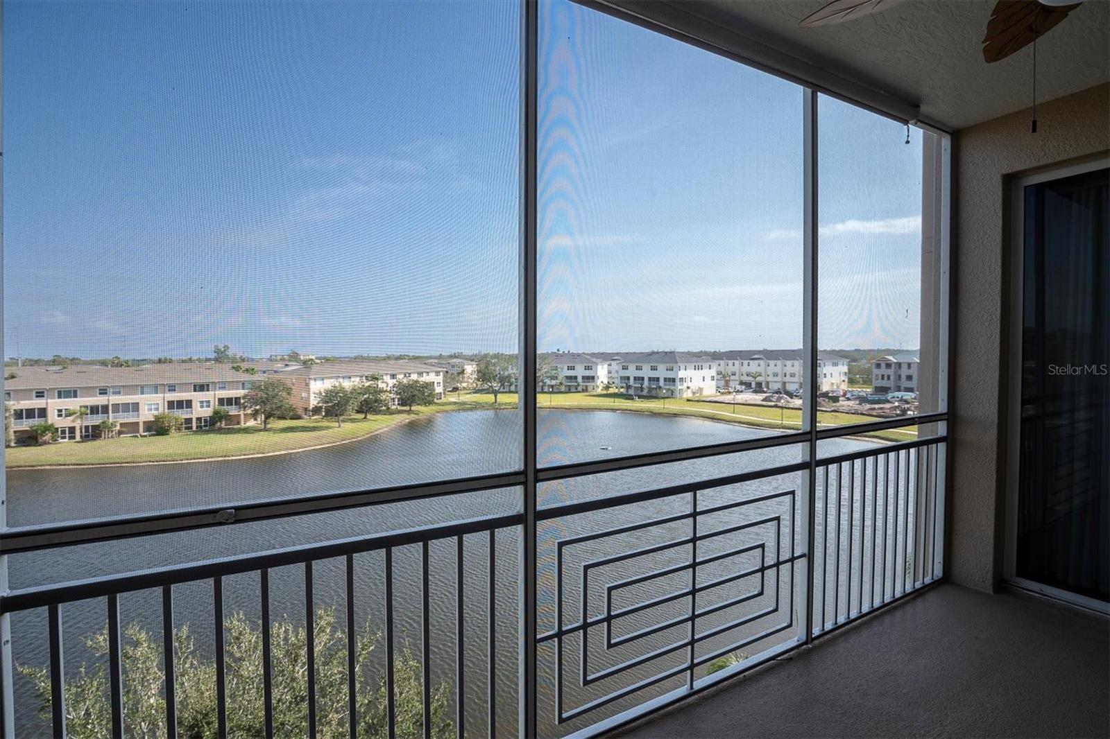 Image 10 of 46 For 7069 Key Haven Road 504