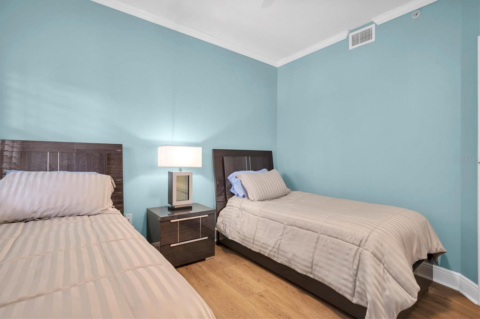 Image 27 of 46 For 7069 Key Haven Road 504