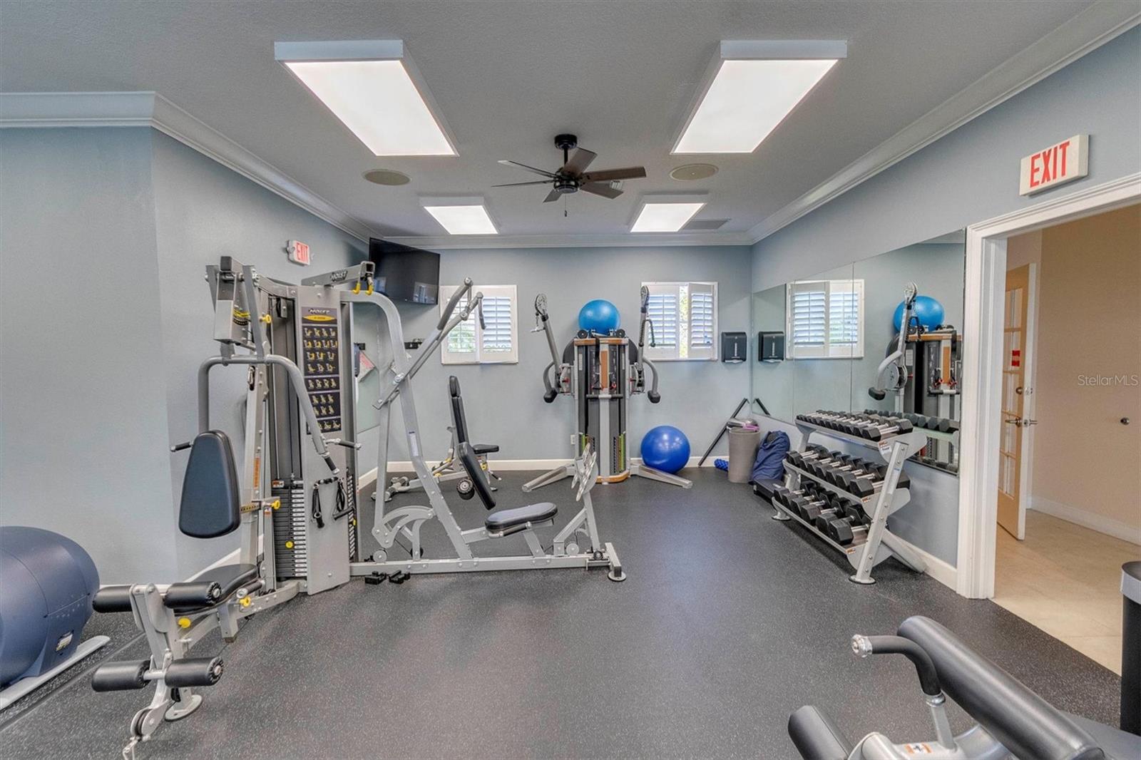Image 36 of 46 For 7069 Key Haven Road 504