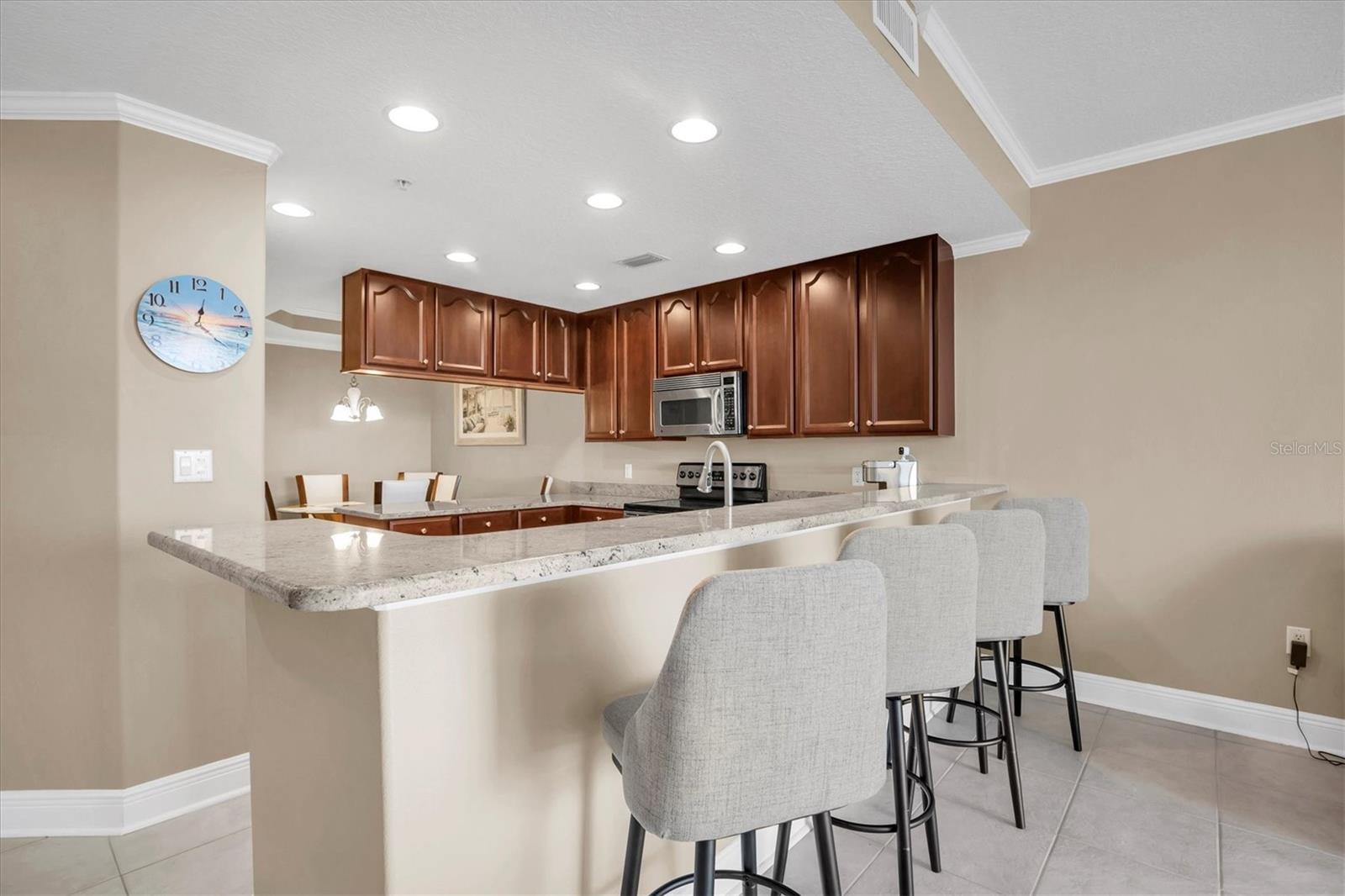 Image 6 of 46 For 7069 Key Haven Road 504