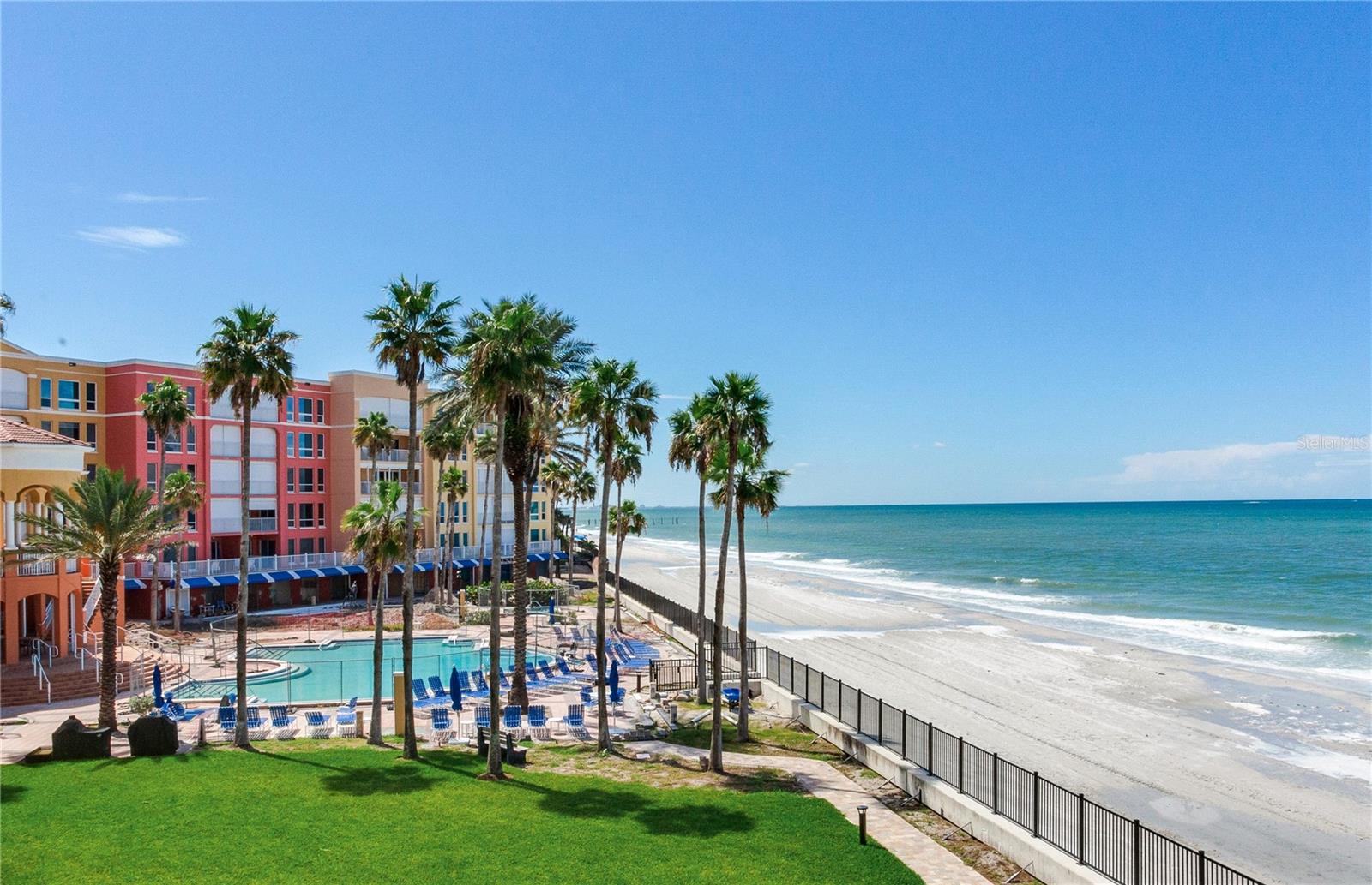 Image 21 of 81 For 16700 Gulf Boulevard 326