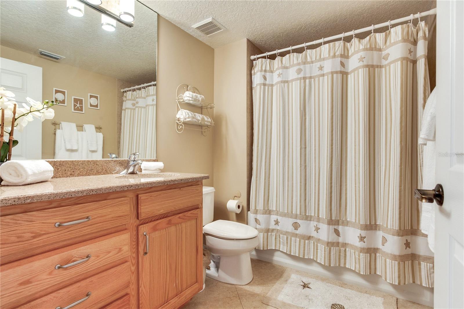 Image 45 of 81 For 16700 Gulf Boulevard 326