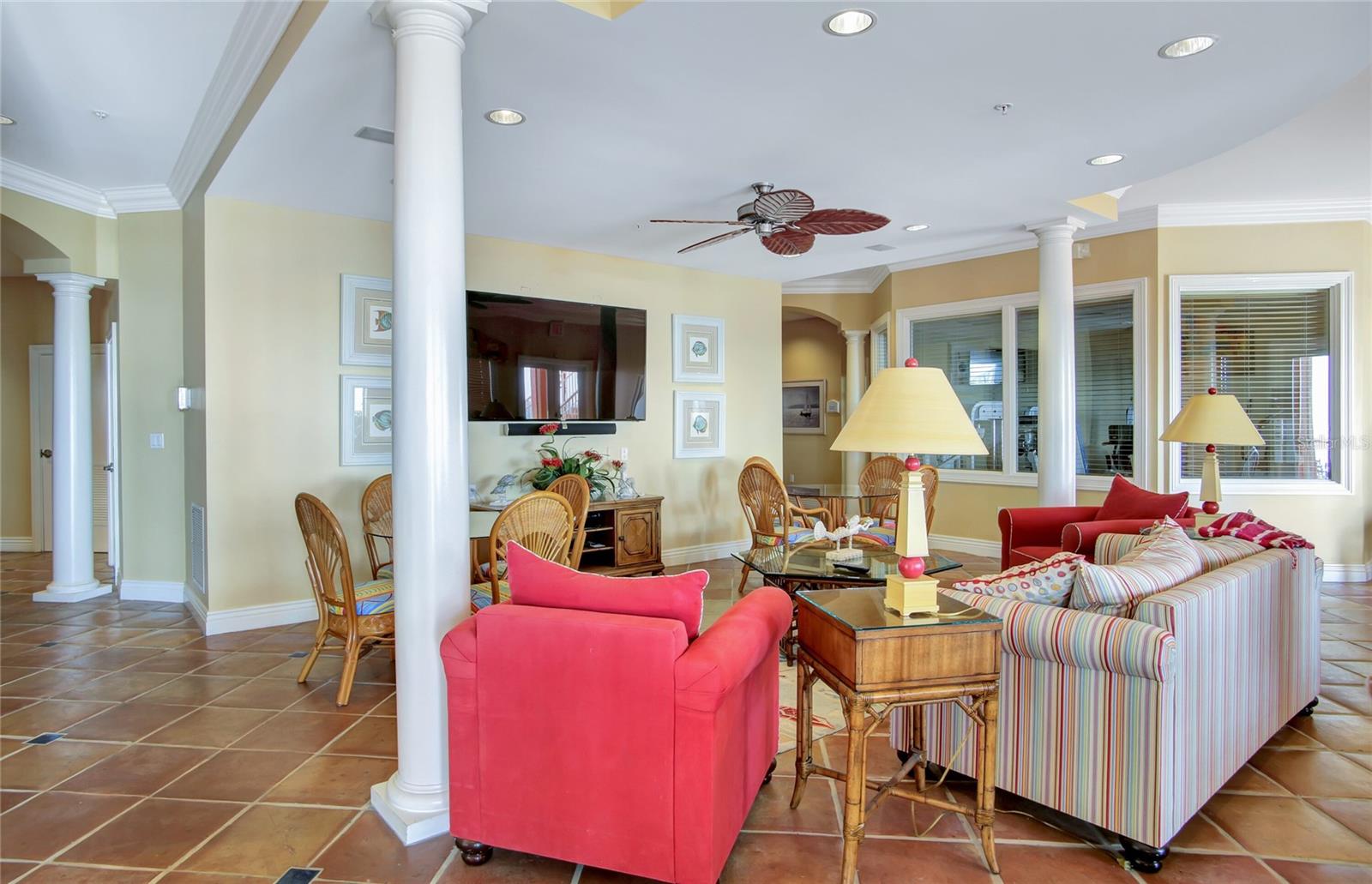 Image 62 of 81 For 16700 Gulf Boulevard 326