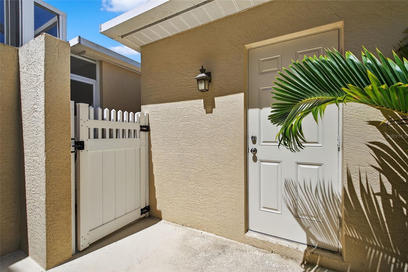 Image 41 of 92 For 11607 Old Florida Lane