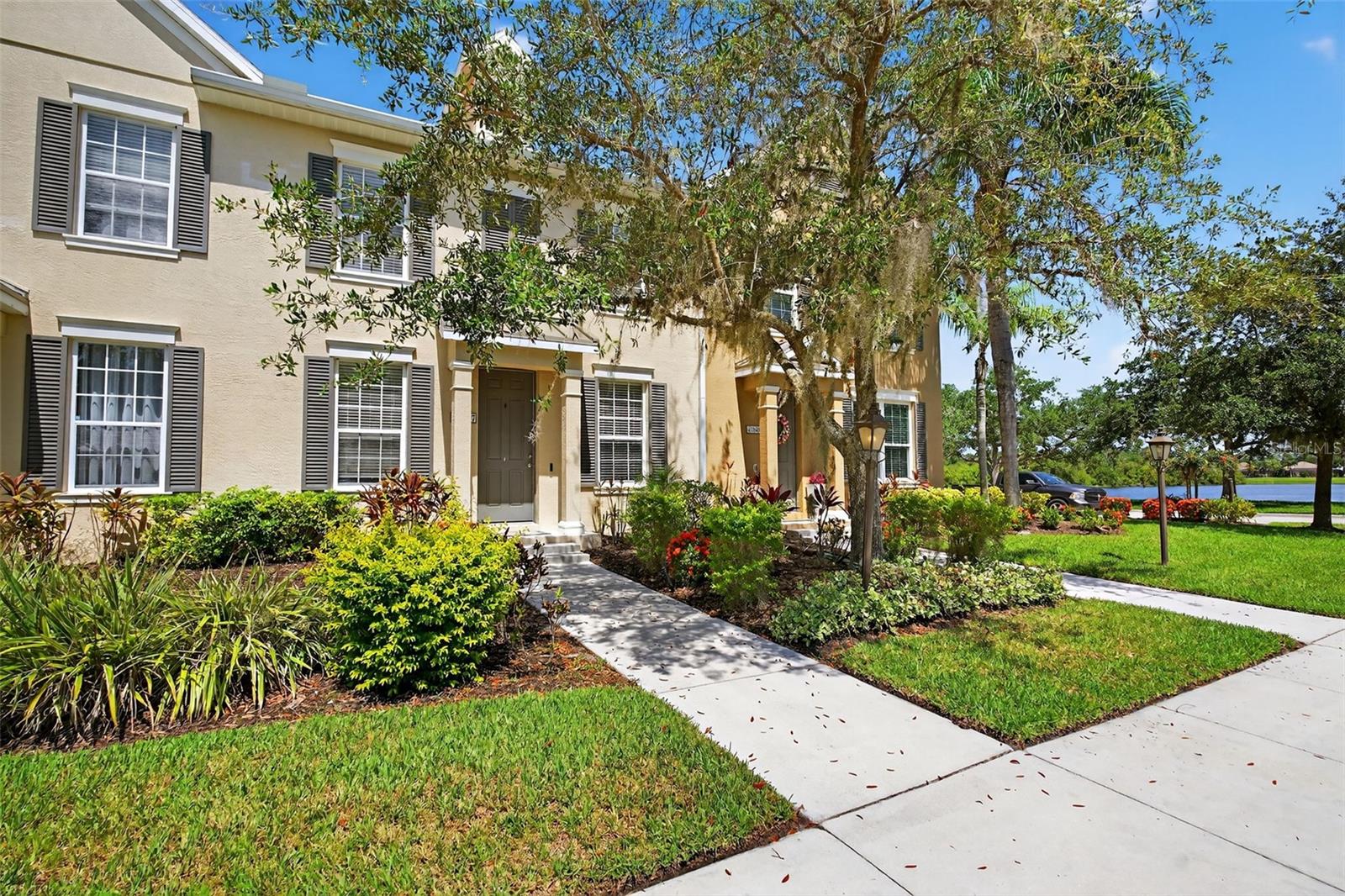 Image 5 of 92 For 11607 Old Florida Lane