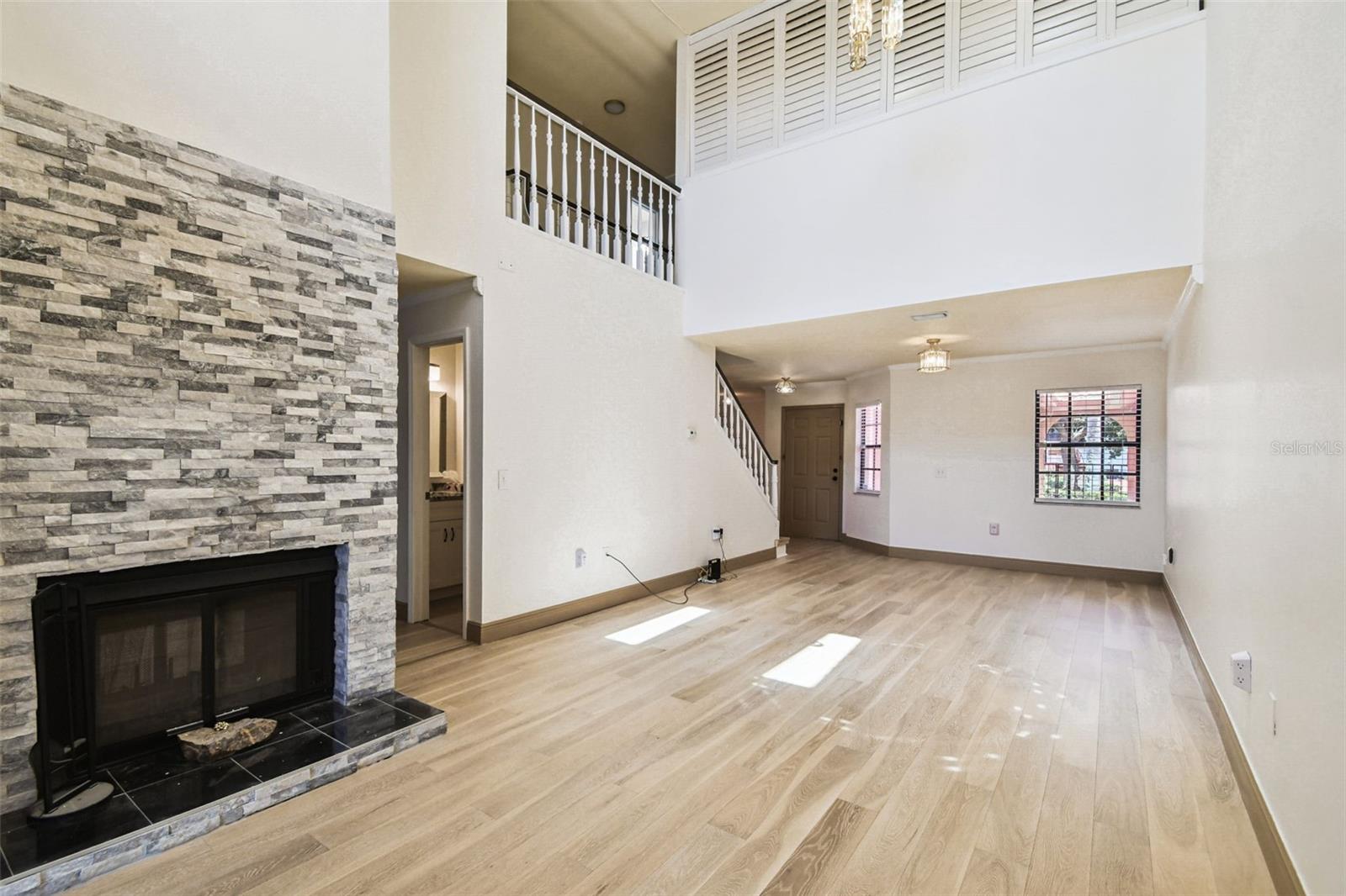 Image 14 of 45 For 10444 Saint Tropez Place