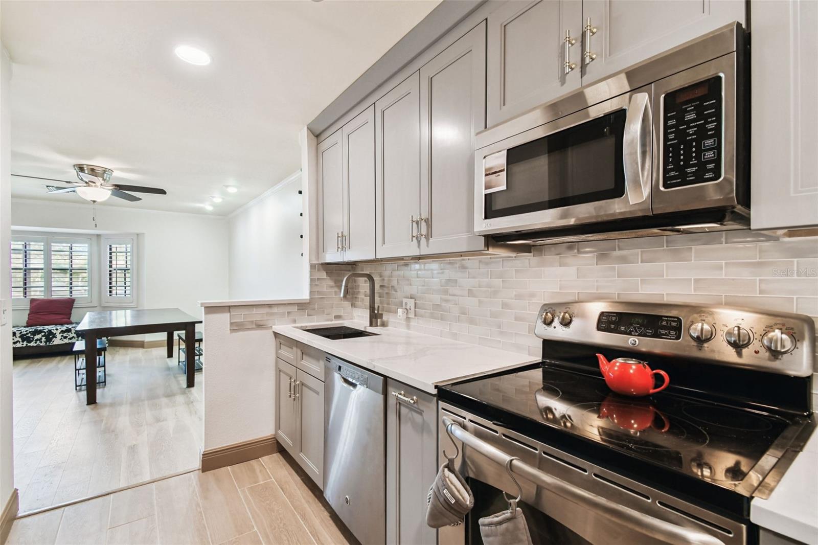 Image 21 of 45 For 10444 Saint Tropez Place