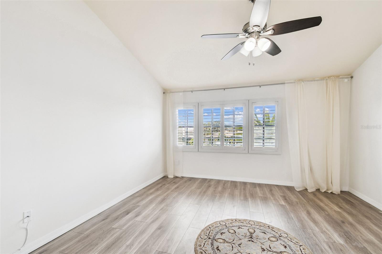 Image 23 of 45 For 10444 Saint Tropez Place
