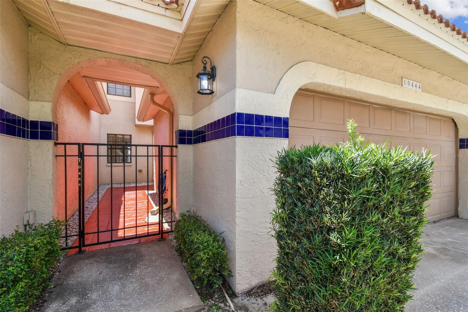 Image 8 of 45 For 10444 Saint Tropez Place