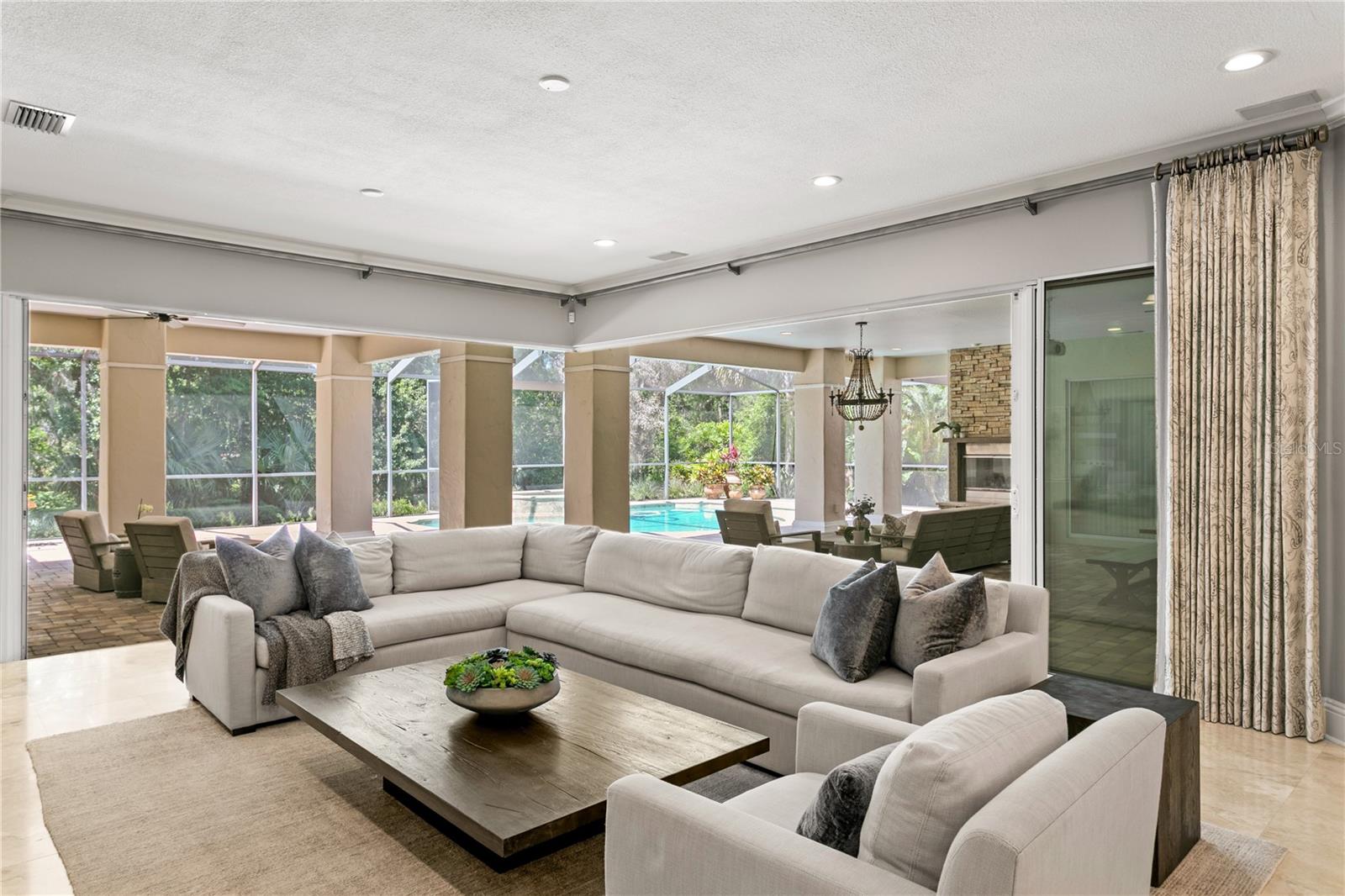 Image 23 of 53 For 1805 Bella Lago Lane