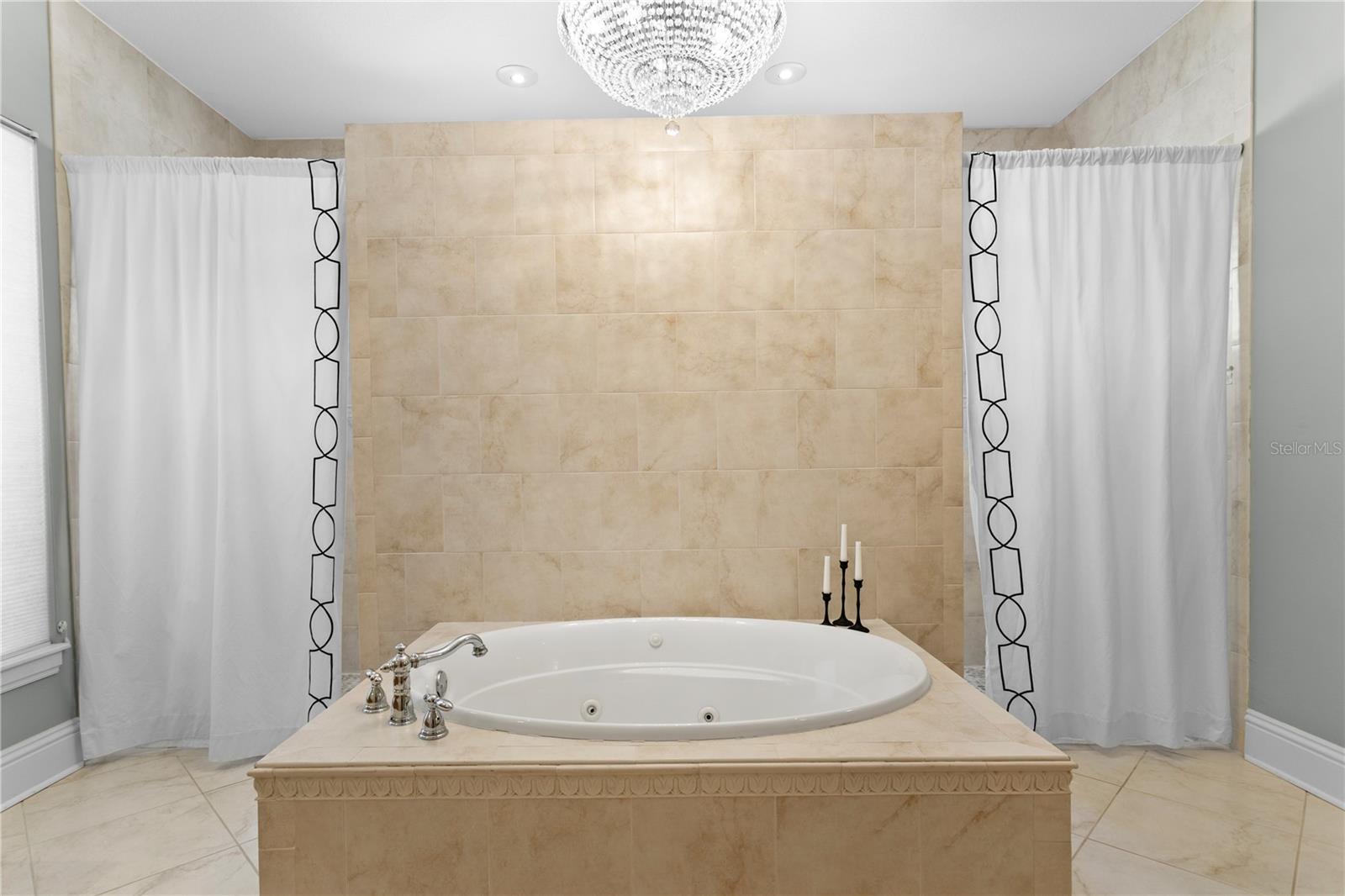 Image 31 of 53 For 1805 Bella Lago Lane