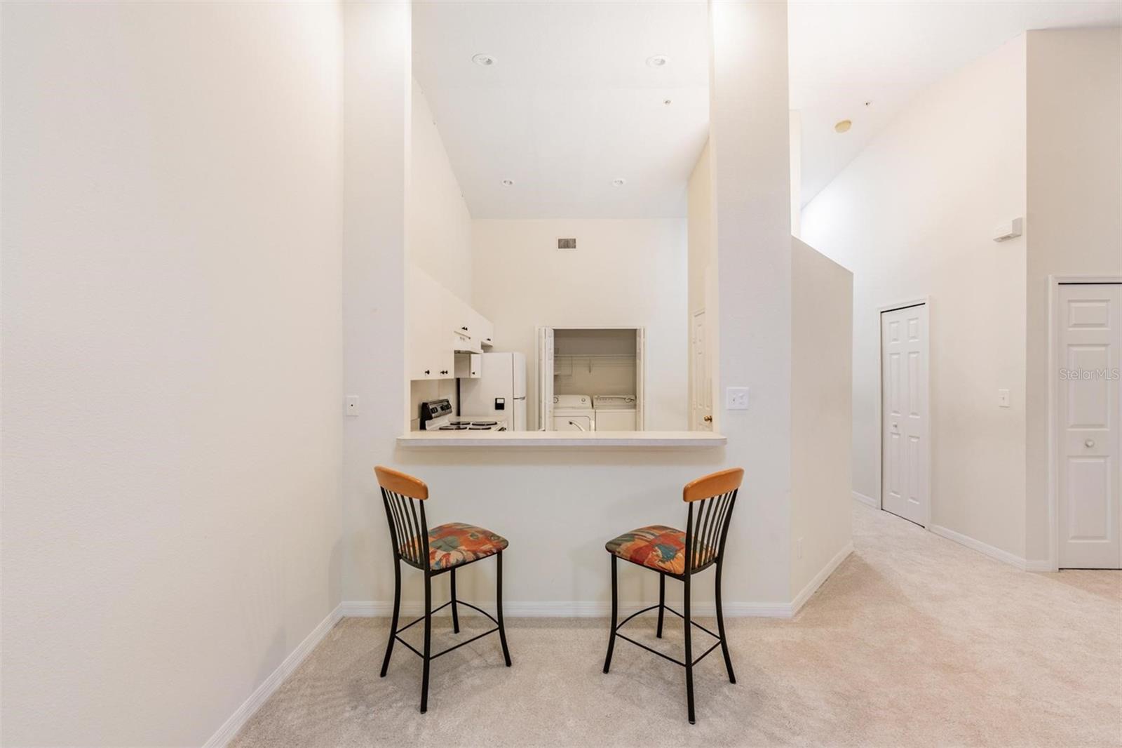 Image 10 of 39 For 8406 Terrace Meadows Court