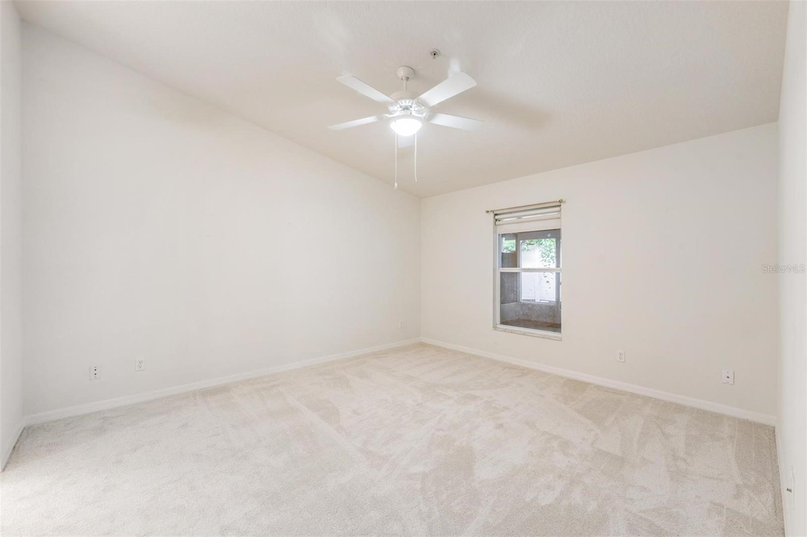 Image 18 of 39 For 8406 Terrace Meadows Court