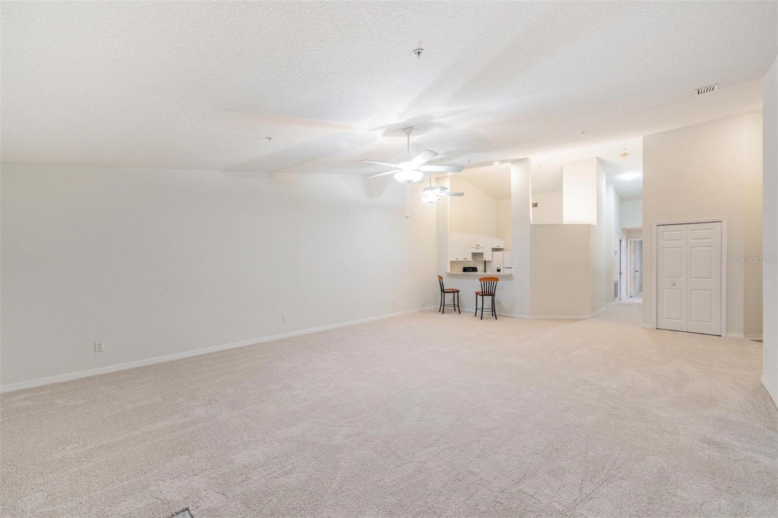 Image 9 of 39 For 8406 Terrace Meadows Court