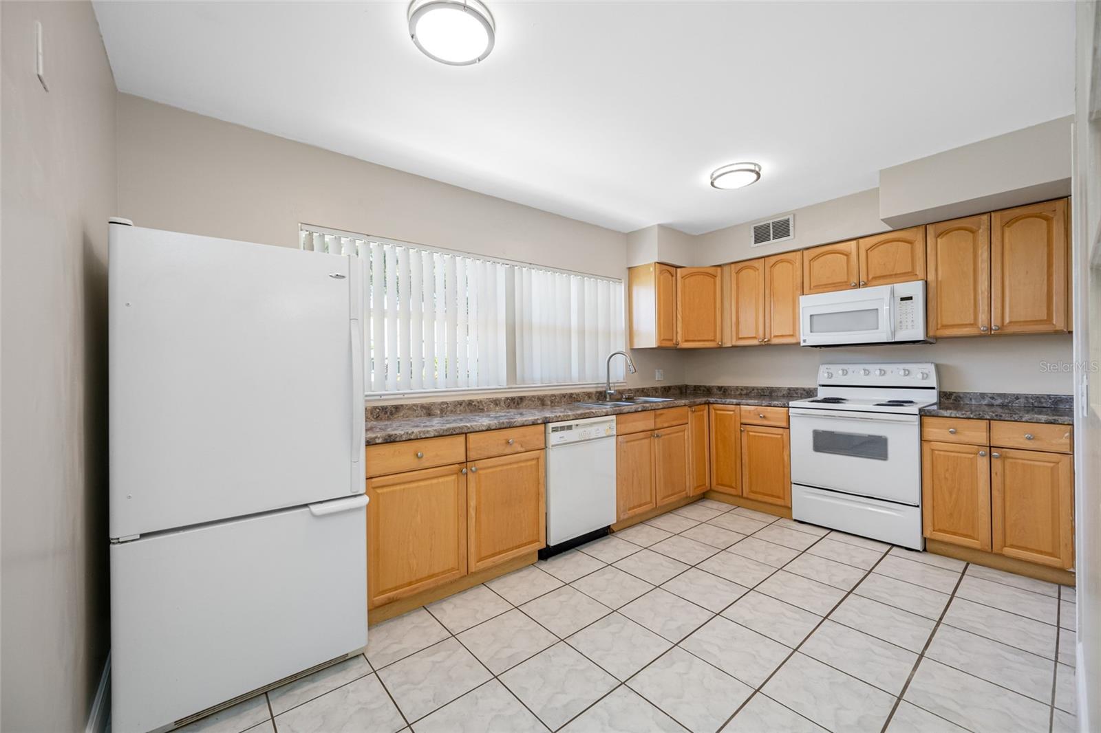 Image 39 of 70 For 2141 Indian Avenue S