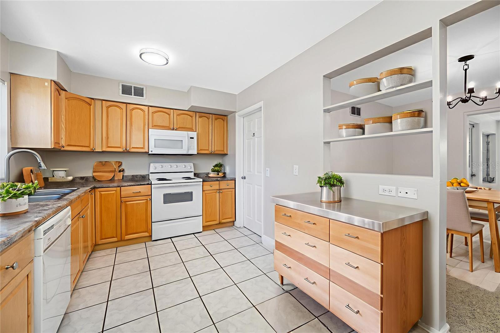 Image 40 of 70 For 2141 Indian Avenue S
