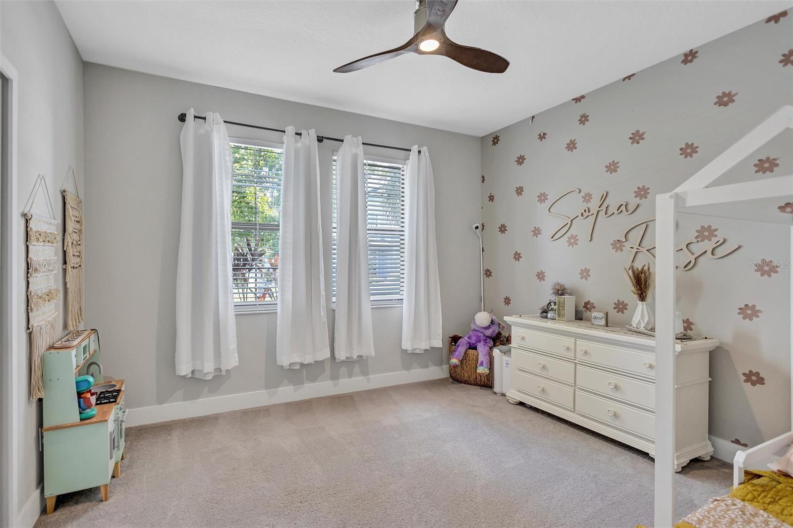 Listing photo id 21 for 17320 Boyscout Lane