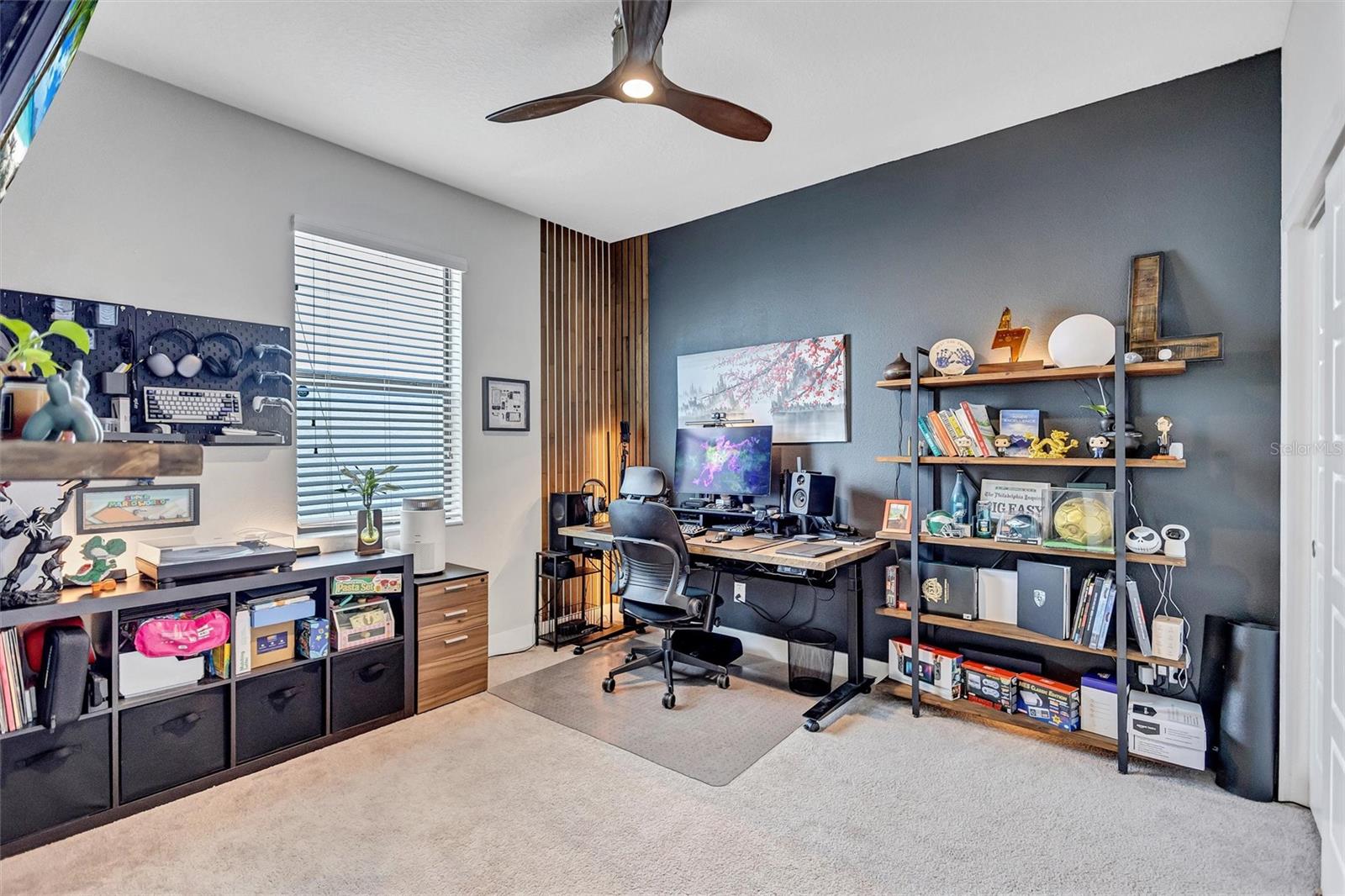 Listing photo id 24 for 17320 Boyscout Lane