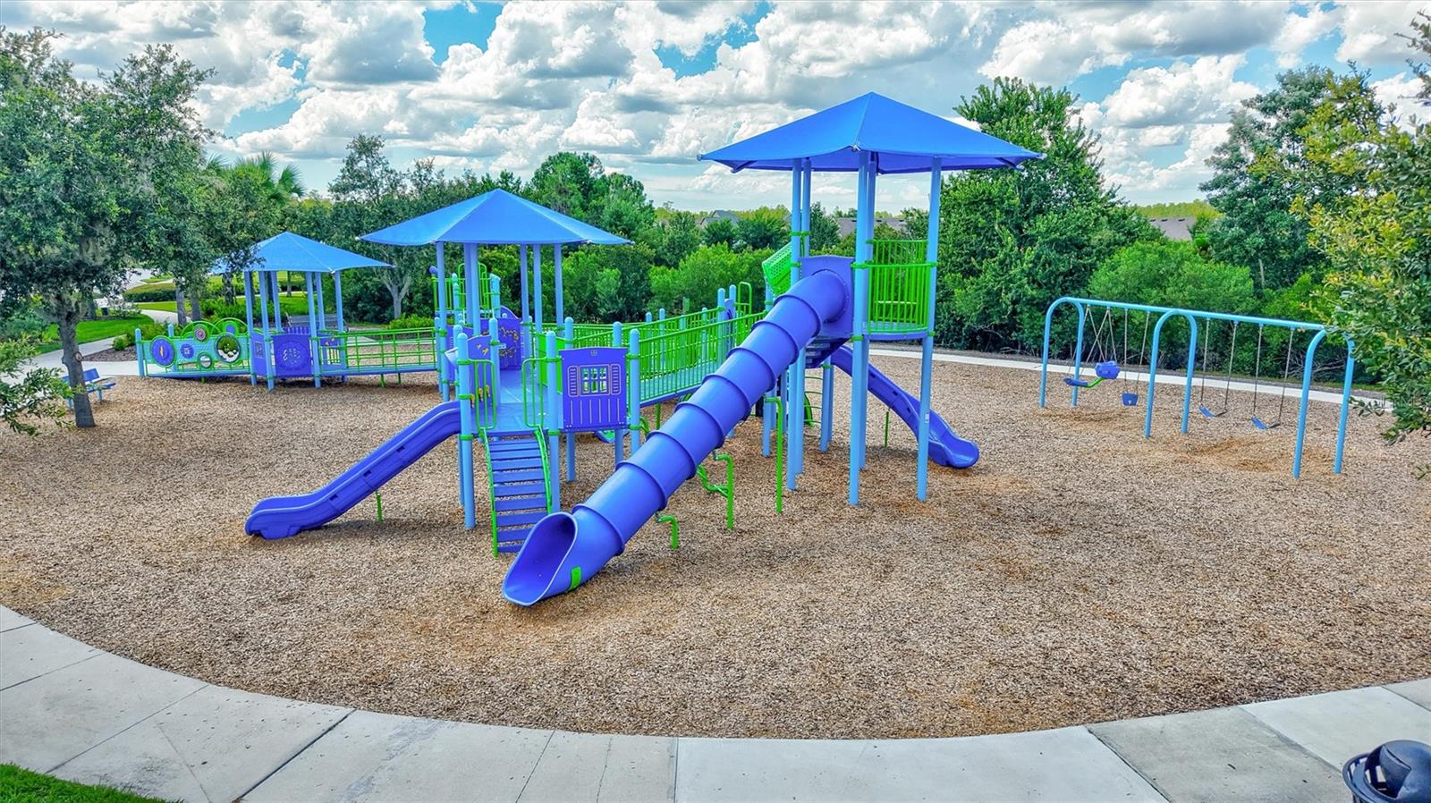 Listing photo id 27 for 17320 Boyscout Lane