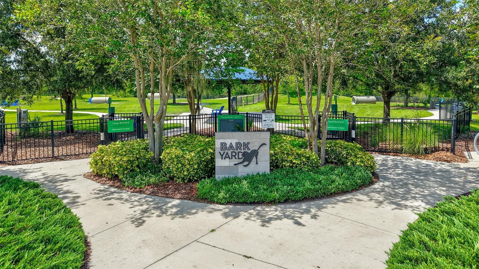 Listing photo id 29 for 17320 Boyscout Lane