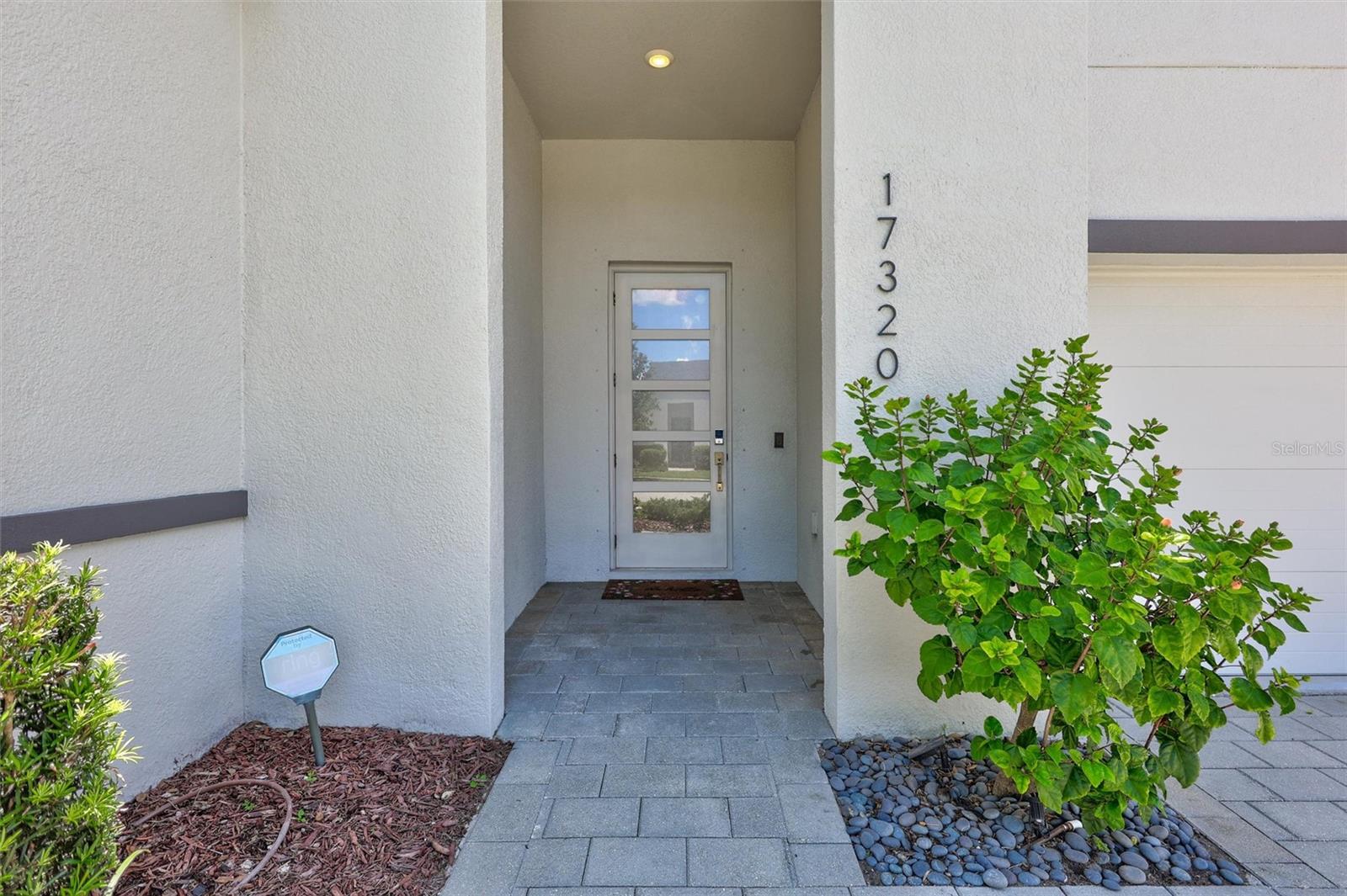 Listing photo id 2 for 17320 Boyscout Lane