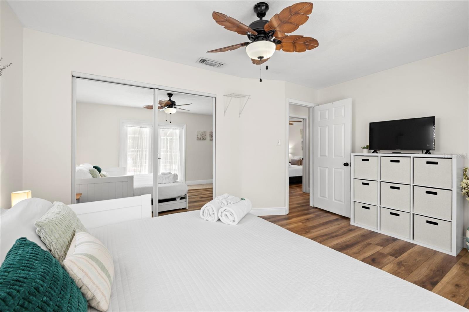 Image 32 of 49 For 3264 57th Street N
