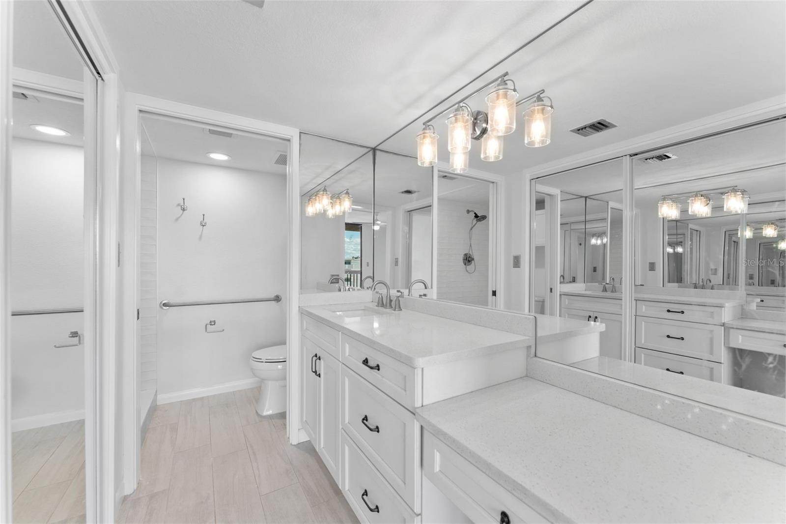 Image 19 of 37 For 2413 Bayshore Boulevard 1401