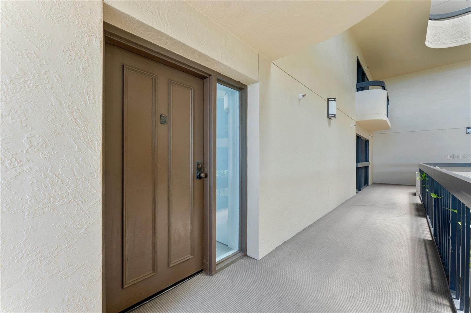 Image 31 of 37 For 2413 Bayshore Boulevard 1401