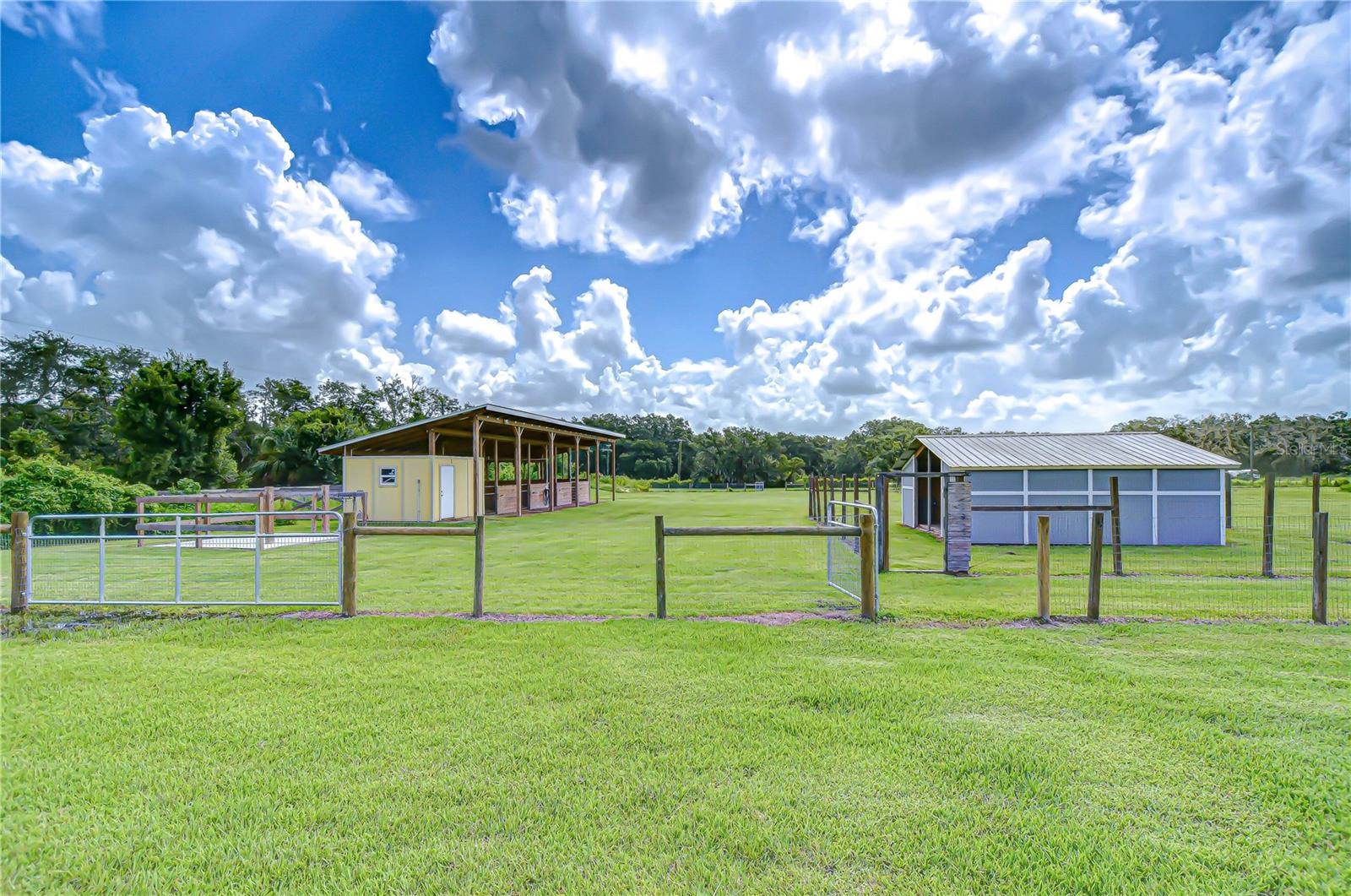 Image 4 of 61 For 201 Moccasin Hollow Road