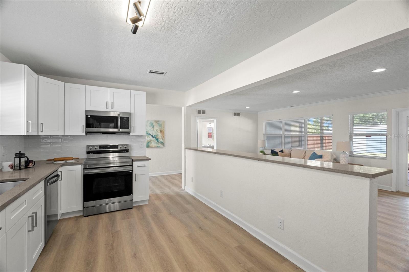 Image 12 of 41 For 5813 18th Avenue S