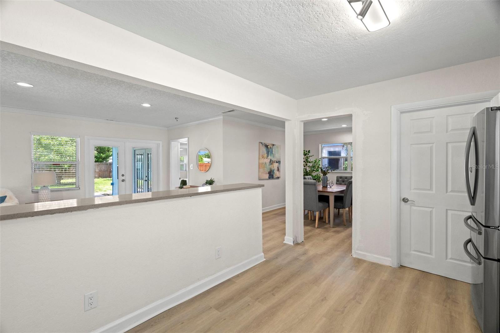 Image 14 of 41 For 5813 18th Avenue S