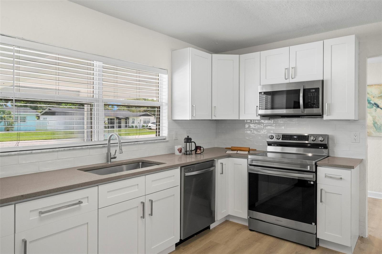 Image 15 of 41 For 5813 18th Avenue S