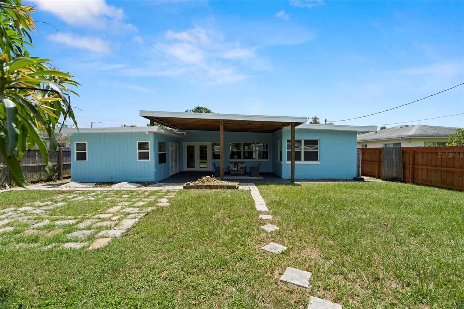 Image 34 of 41 For 5813 18th Avenue S