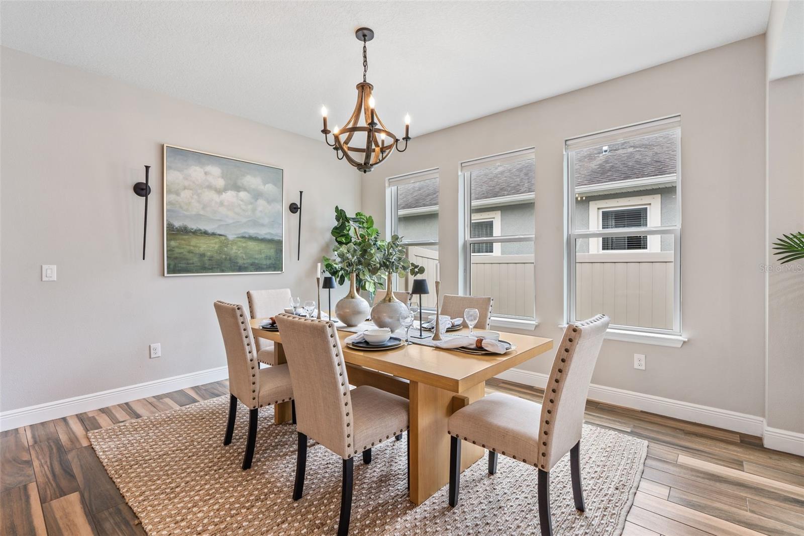 Image 17 of 56 For 18208 Roseate Drive