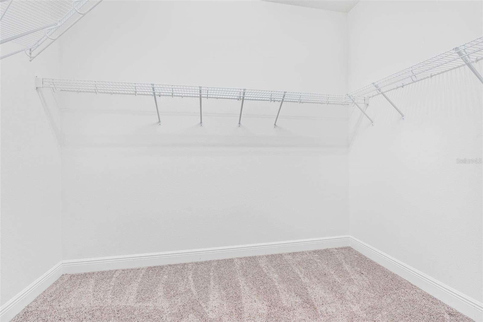 Image 30 of 56 For 18208 Roseate Drive