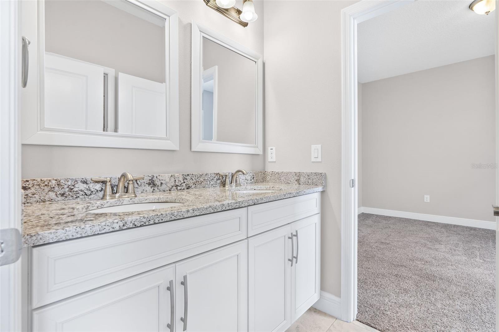 Image 34 of 56 For 18208 Roseate Drive