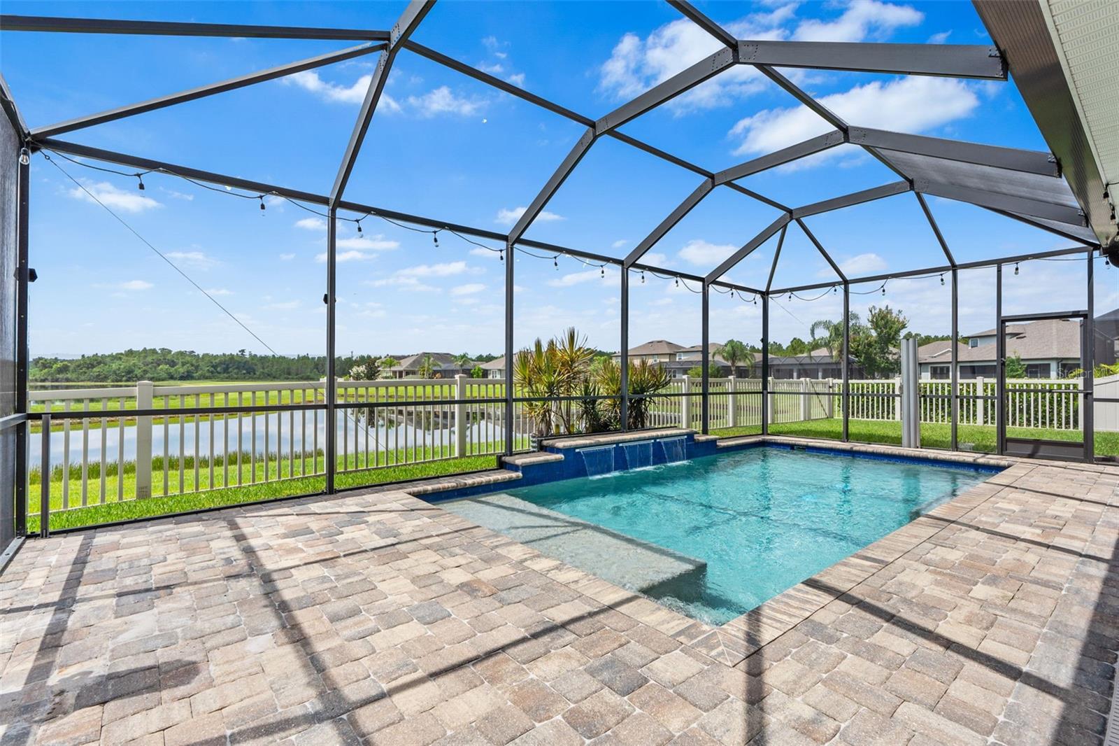 Image 44 of 56 For 18208 Roseate Drive