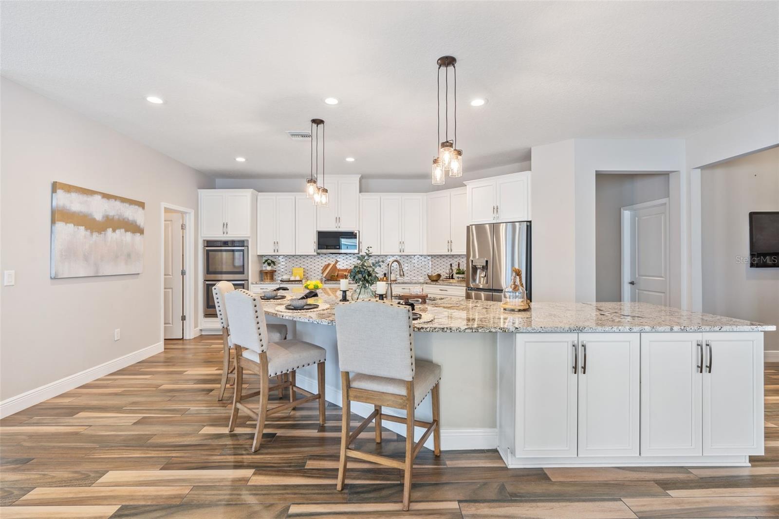 Image 6 of 56 For 18208 Roseate Drive