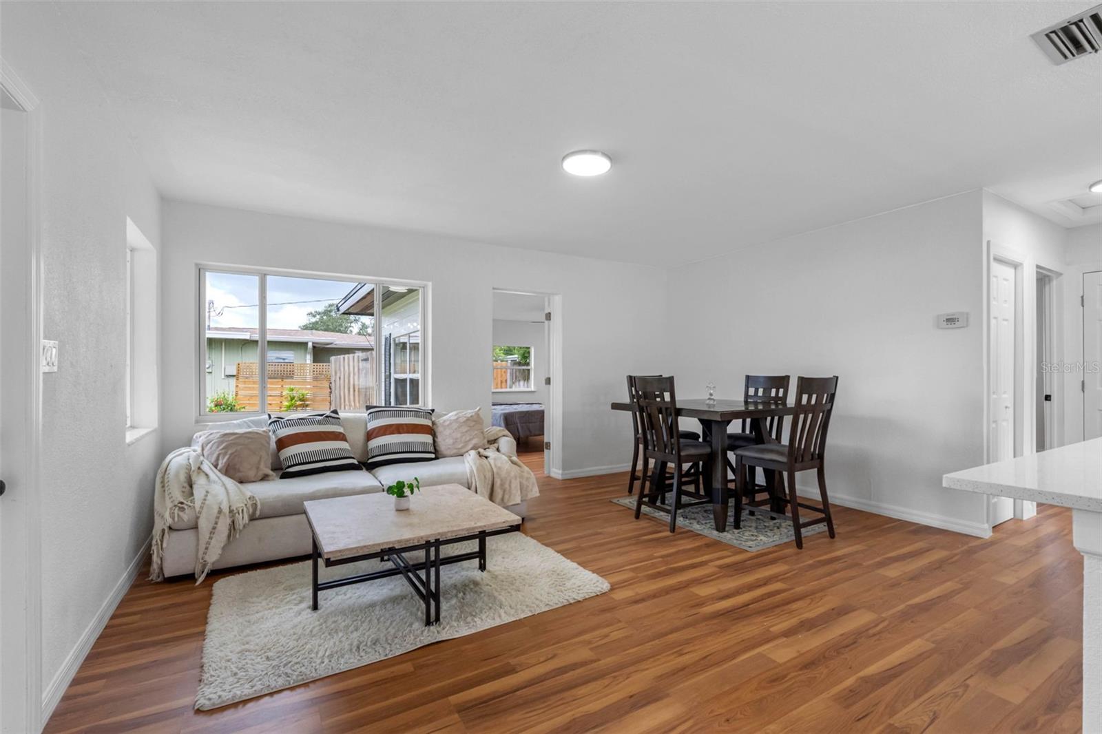 Image 10 of 71 For 2413 Baywood Drive E