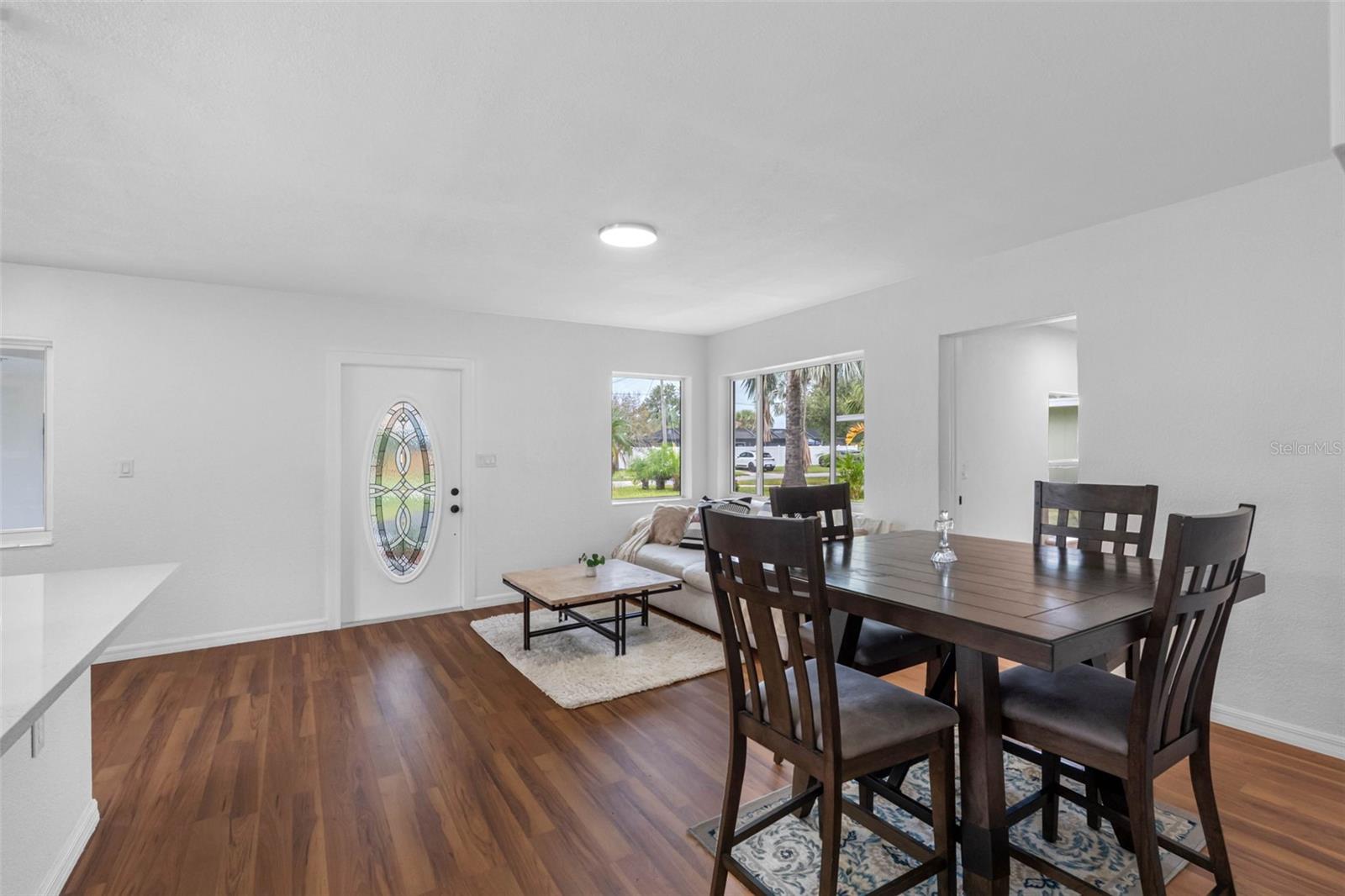 Image 11 of 71 For 2413 Baywood Drive E